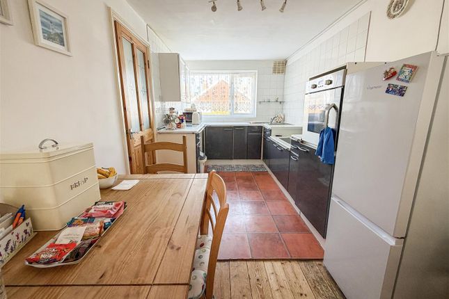 3, Beaconsfield Road, East Clacton photo 4