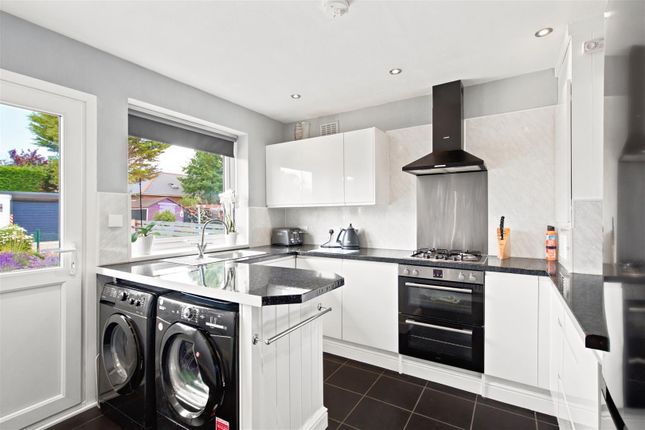 8, Chestnut Avenue, Withernsea photo 4