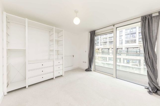 Flat 9, Wonder House, Roseberry Place, London photo 4