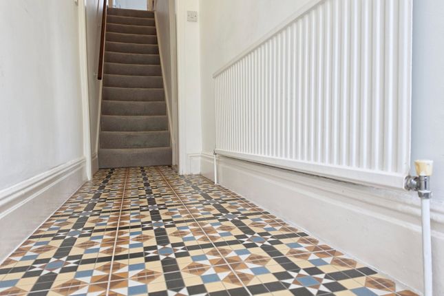 14, Park Grove, Barnsley photo 2
