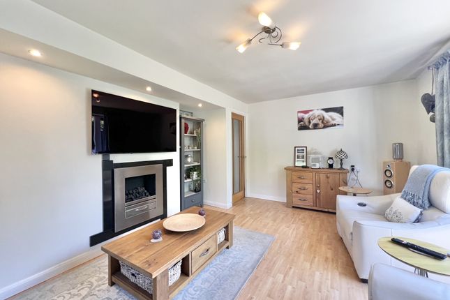 4, Hawthorne Lea, Thornton photo 4