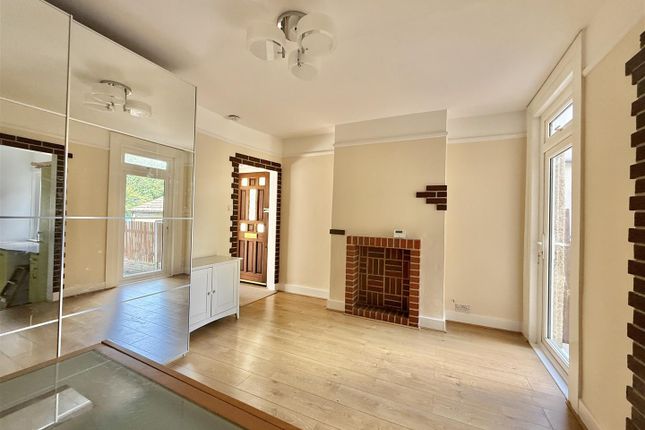 38, Belmont Road, Sutton photo 4