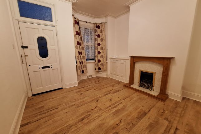 17, Fairfield Street, Wigston photo 2