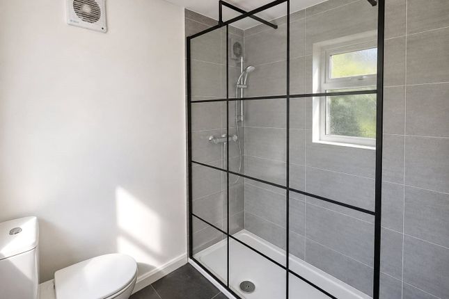 18, Percy Road, Leicester photo 5