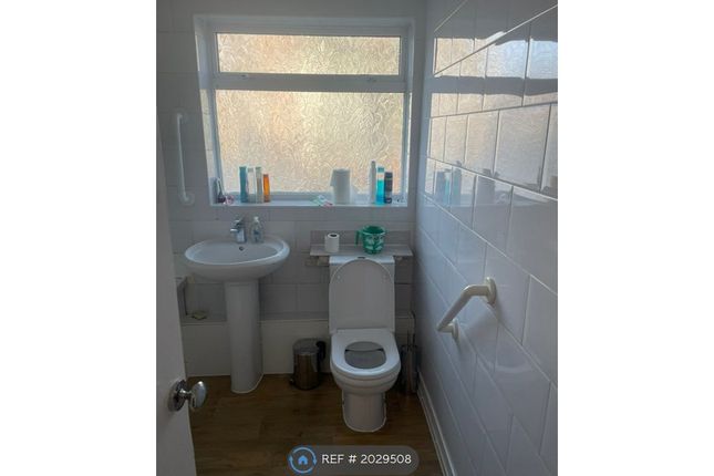 Room to rent in Mill Hill Lane, Leicester