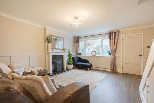 18, Eden Drive, Sheffield photo 4