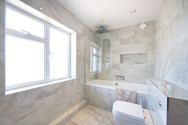 49, Ashbourne Road, London W5, London photo 4