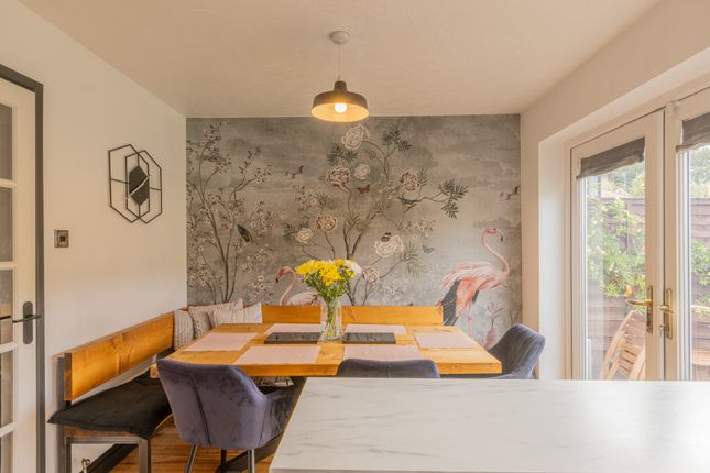 7, Poppy Place, Newport photo 3