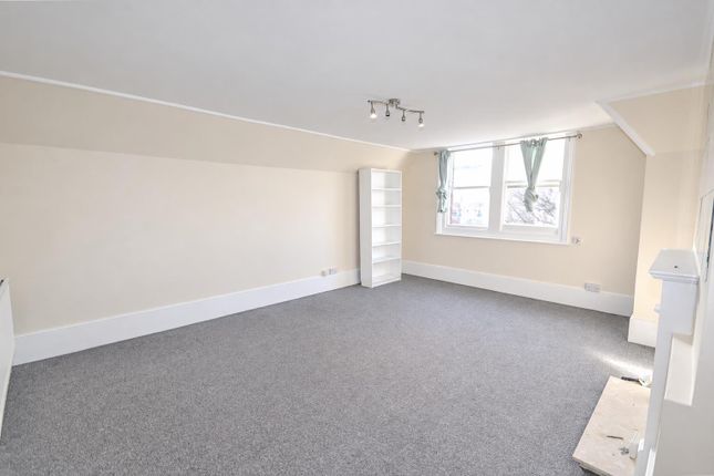Flat 2 Beltry Court, 4a Devonshire Place, Eastbourne photo 3