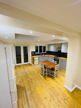 Sherwood Park Road, Mitcham photo 2