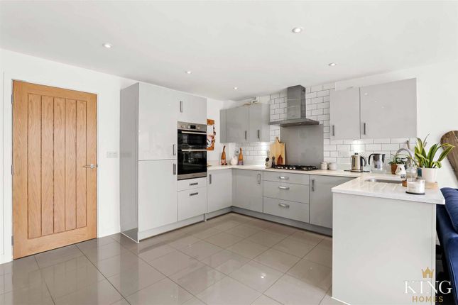 4, Spearhead Road, Bidford-On-Avon photo 4