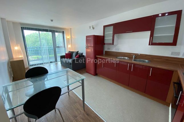 Flat to rent in City Point Two, Chapel Street