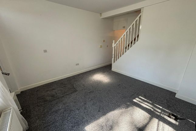270, Doncaster Road, Barnsley photo 5