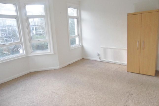 Dollis Road, Finchley photo 3