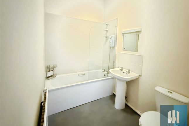 Apartment 4, 12, Belgrave Terrace, Huddersfield photo 5