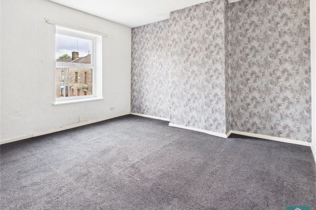 64, Milnrow Road, Shaw photo 4