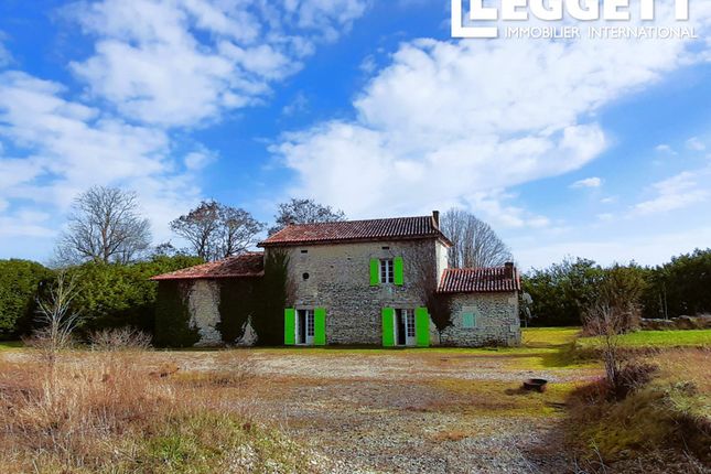 Villa for sale in Cherval, Dordogne, Nouvelle-Aquitaine