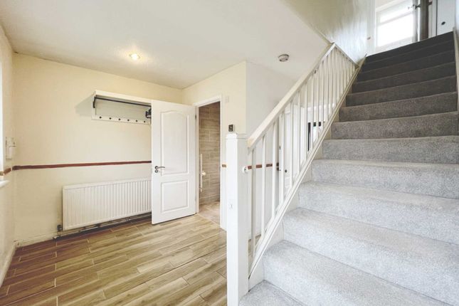 Terraced house to rent in Voewood Close, New Malden