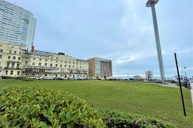 Thumbnail Flat to rent in Regency Square, City Centre, Brighton