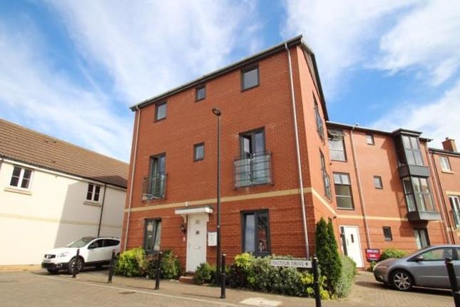 Flat to rent in Seacole Crescent, Swindon