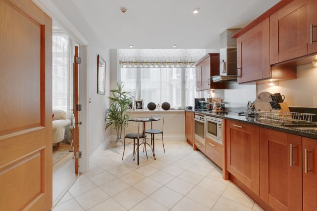 Flat for sale in Victoria House, 25 Tudor Street, London