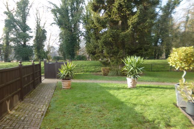 Riverside Mews, Wormley EN10, Wormley photo 4