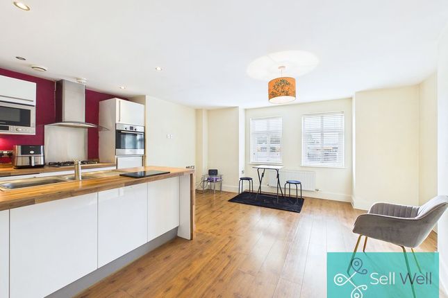 Apartment 8, 211, Worsley View Worsley Road, Manchester photo 2