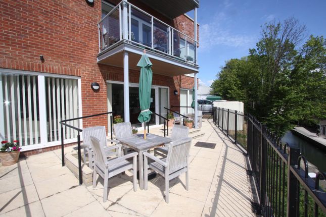 Flat for sale in Stroudwater Court, Cainscross Road, Stroud