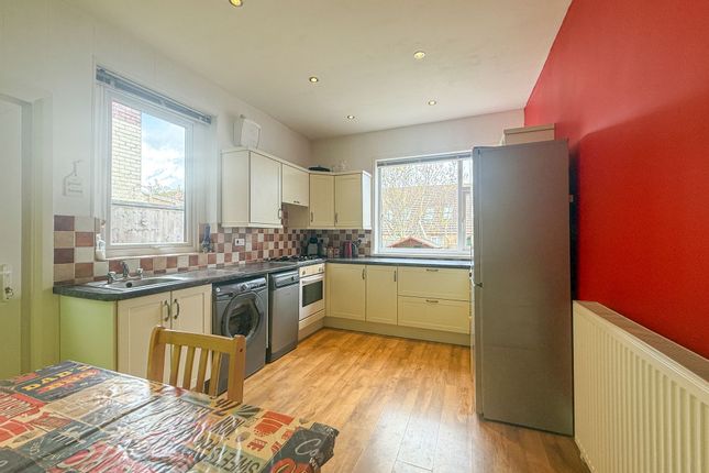 37 Gorsefield Road, Birkenhead photo 3
