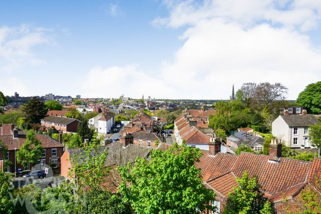 End terrace house for sale in Quebec Road, Norwich