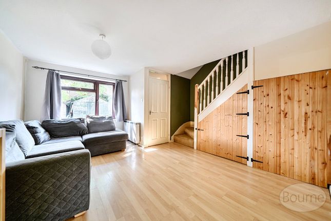 11, Willowdale Close, Petersfield photo 2