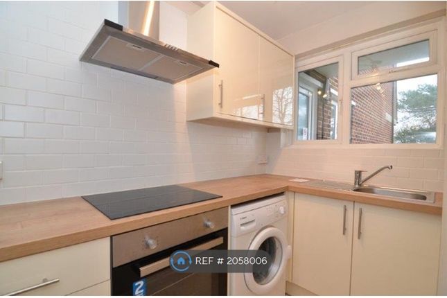 Flat to rent in Magnolia House, Bournemouth