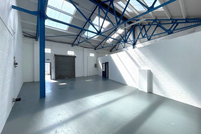 Thumbnail Warehouse to let in Unit 14, Atlas Business Centre, Cricklewood NW2, Cricklewood,