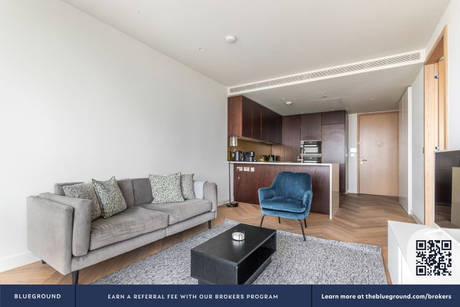 2602, Principal Place, London photo 4