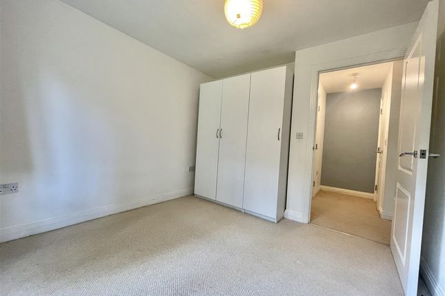 Hollingsworth Mews, Watford photo 4