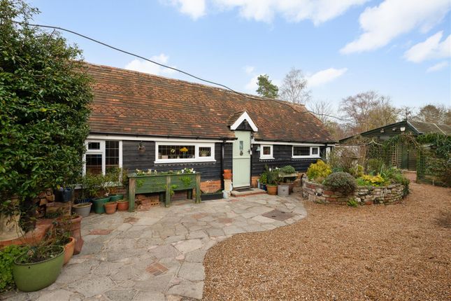 Thumbnail Cottage for sale in Church Lane, Chislet, Canterbury