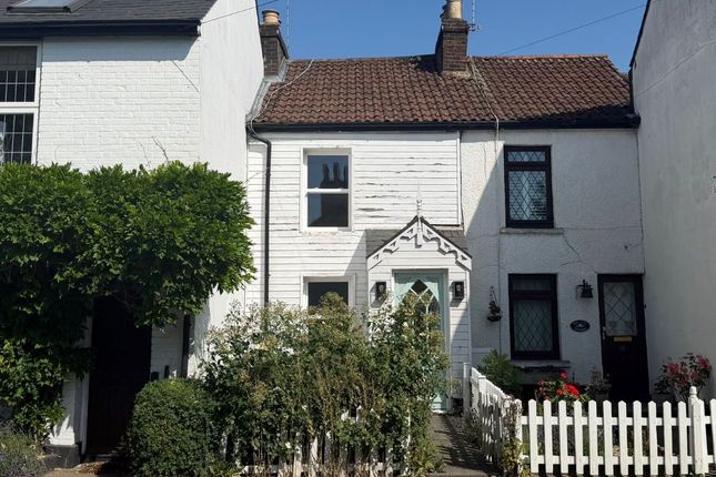 2-bed house on 2 Jones Cottages,, Barnet Road, Barnet, £300,000