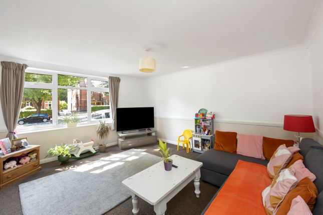 72, The Drive, Hove photo 2