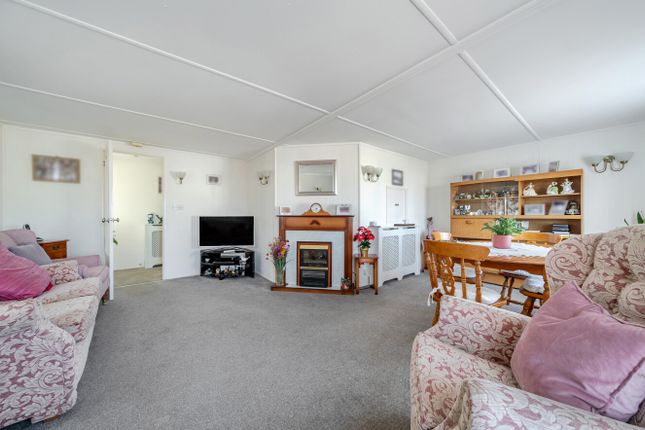 15 Windsor Way,, Broadway Park, Lancing photo 3