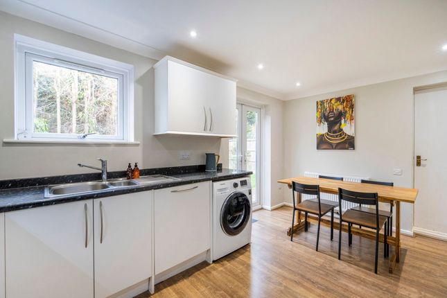 25 Laburnum Road, Wokingham photo 4