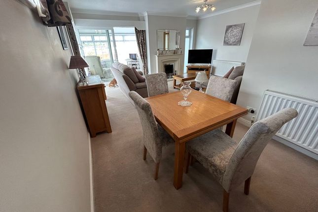 2, Winchester Close, Colwyn Bay photo 4