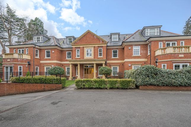 Thumbnail Flat to rent in Dry Arch Road, Sunningdale, Ascot