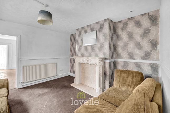16 Grimsby Road, Cleethorpes photo 4