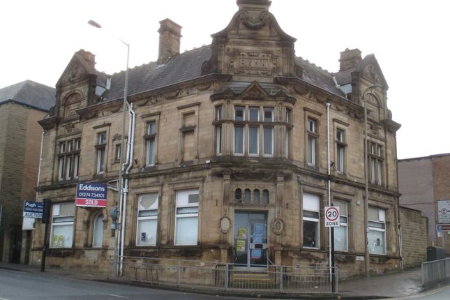Retail premises to let in Otley Road, Shipley