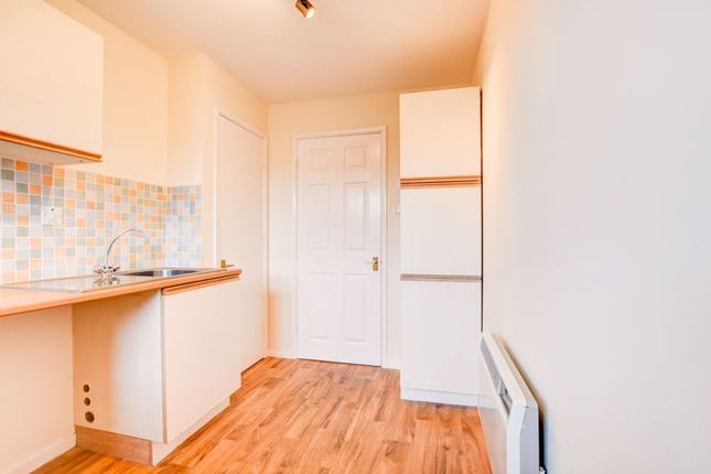 Flat for sale in Keepers Court, Crescent Avenue, Whitby