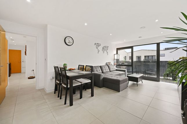 Flat 23 Emporium Court, Alexandra Avenue, Harrow photo 2