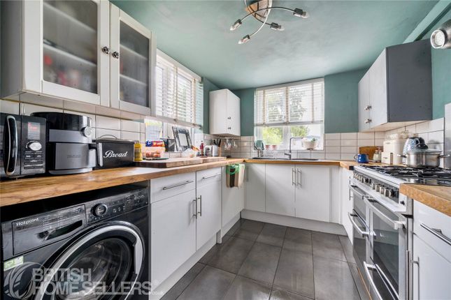5, Poplar Avenue, Lincolnshire photo 2