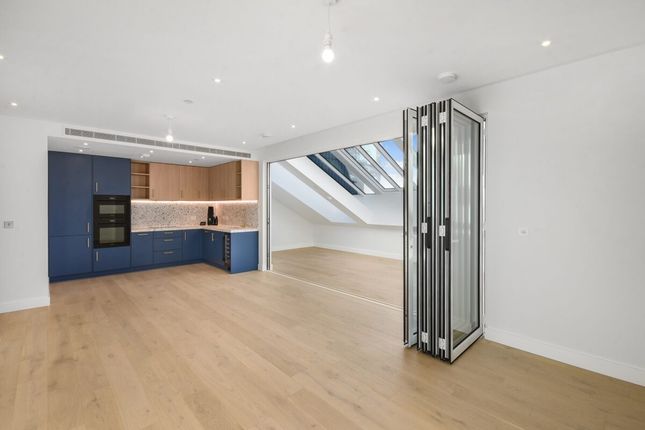 Thumbnail Flat for sale in Brill Place, London