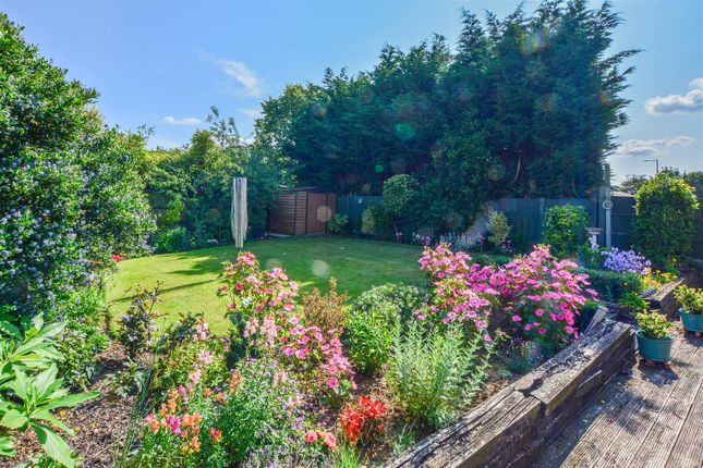 9, Orchard Lane, Brentwood photo 2