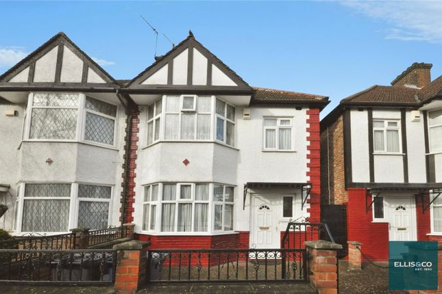 3-bed house on 7, Wentworth Avenue, Finchley, £900,000